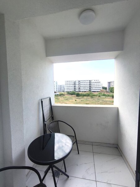 Postalionului, Berceni, garsoniera, loc parcare inclus, 370 EUR.