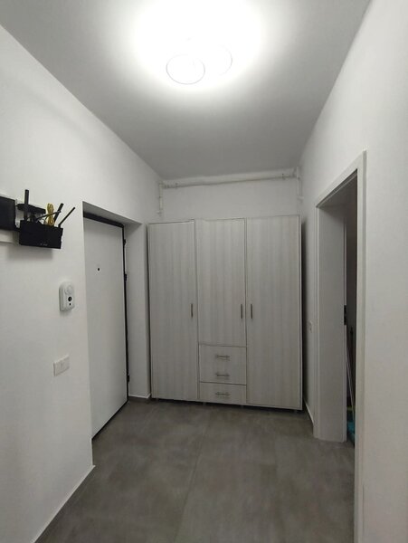 Postalionului, Berceni, garsoniera, loc parcare inclus, 370 EUR.